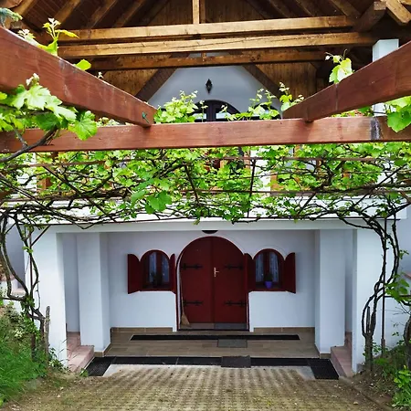 Klara Vendeghaz * Badacsonyörs