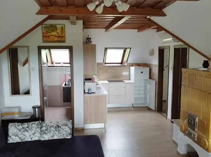 Klara Vendeghaz Vakantiehuis Badacsonyörs